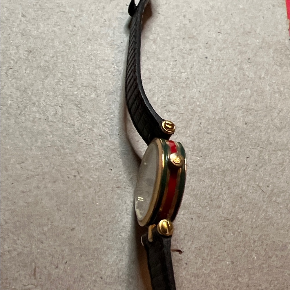 Gucci 2000L Wristwatch - Picture 9 of 9